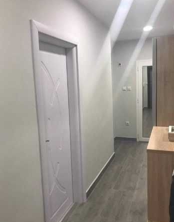 Дава се под наем Двустаен апартамент в Бургас, Славейков - 62 кв.м за 225 € - Снимка #1