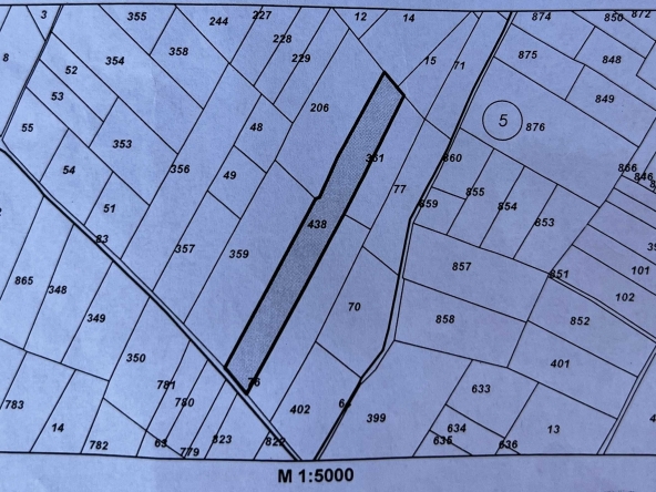 Земеделски имот в с. Брестник, Област Пловдив -  кв.м за 31500 €/дка - Снимка #1
