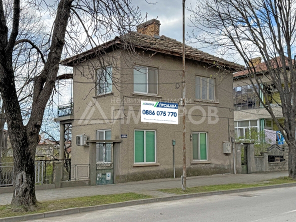 Къща в Нови пазар - 174 кв.м за 258 €/кв.м - Снимка #1