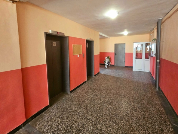 Тристаен апартамент в София, Люлин 2 - 91 кв.м за 1374 €/кв.м - Снимка #1