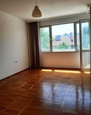 Дава се под наем Тристаен апартамент в София, Лозенец - 120 кв.м за 765 € - Снимка #1
