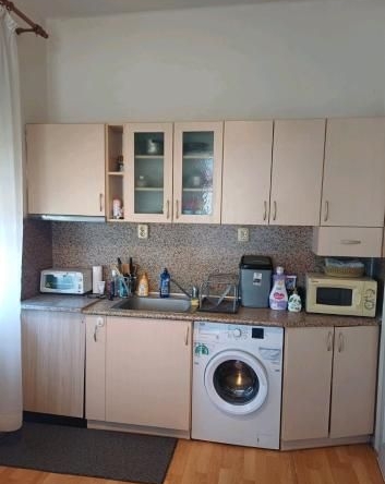 Дава се под наем Двустаен апартамент в Пловдив, Център - 54 кв.м за 306 € - Снимка #1