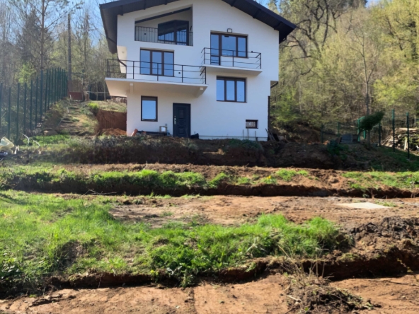 Къща в с. Вонеща вода, Област Велико Търново - 180 кв.м за 234 €/кв.м - Снимка #1