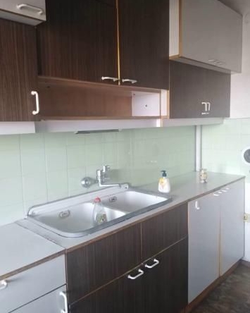 Дава се под наем Тристаен апартамент в Пловдив, Център - 100 кв.м за 331.5 € - Снимка #1