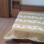 Дава се под наем Едностаен апартамент в Пловдив, Център - 27 кв.м за 112.2 € - Снимка #1