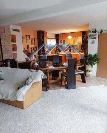 Къща в к.к. Св.Св. Константин и Елена - 350 кв.м за 1200 €/кв.м - Снимка #1