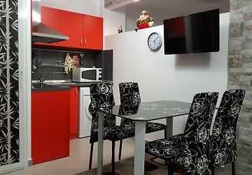 Дава се под наем Едностаен апартамент в Варна, Червен площад - 45 кв.м за 408 € - Снимка #1