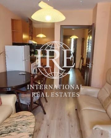 Двустаен апартамент в Варна, Червен площад - 58 кв.м за 3363 €/кв.м - Снимка #1