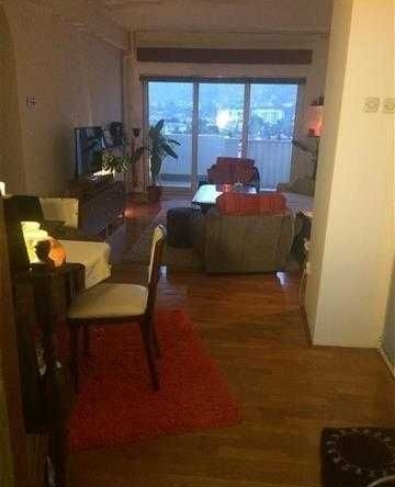 Дава се под наем Тристаен апартамент в Пловдив, Съдийски - 89 кв.м за 413.1 € - Снимка #1