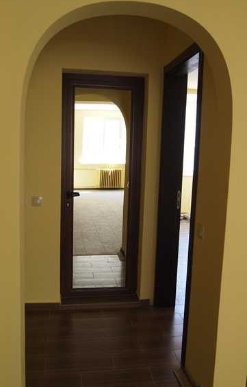 Тристаен апартамент в София, Център - 100 кв.м за 2998 €/кв.м - Снимка #1