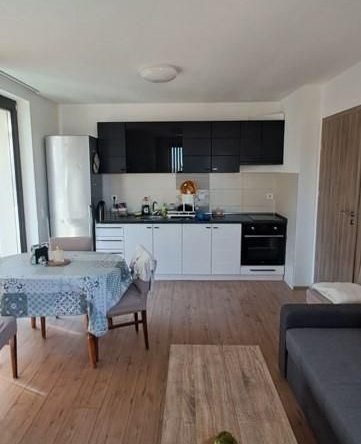 Дава се под наем Двустаен апартамент в София, Кръстова вада - 53 кв.м за 600 € - Снимка #1