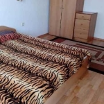 Дава се под наем Двустаен апартамент в Бургас, Славейков - 73 кв.м за 102 € - Снимка #1