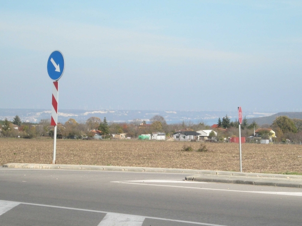 Парцел в с. Кичево, Област Варна - 5800 кв.м за 7 €/кв.м - Снимка #1