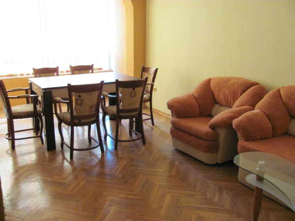 Тристаен апартамент в Стара Загора, Център - 71 кв.м за 1293 €/кв.м - Снимка #1