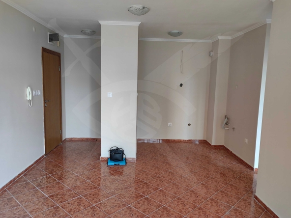 Двустаен апартамент в к.к. Слънчев бряг - 60 кв.м за 984 €/кв.м - Снимка #1