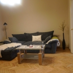 Дава се под наем Тристаен апартамент в София, Център - 75 кв.м за 790 € - Снимка #1