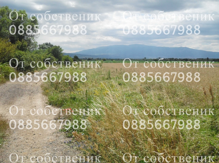 Земеделски имот в с. Горни Богров, Област София-град -  кв.м за 4 €/дка - Снимка #1