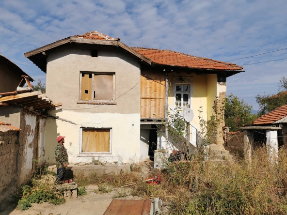 Къща в с. Едрево, Област Стара Загора - 92 кв.м за 272 €/кв.м - Снимка #1