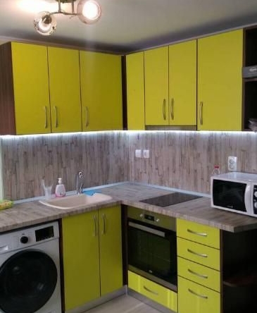 Дава се под наем Едностаен апартамент в Пловдив, Център - 48 кв.м за 275 € - Снимка #1