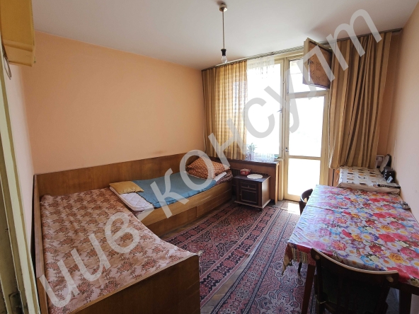 Тристаен апартамент в Велико Търново, Център - 98 кв.м за 1123 €/кв.м - Снимка #1