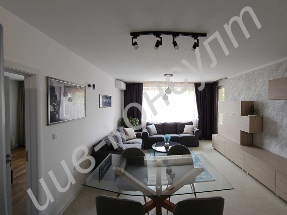 Тристаен апартамент в Велико Търново, Бузлуджа - 110 кв.м за 1655 €/кв.м - Снимка #1