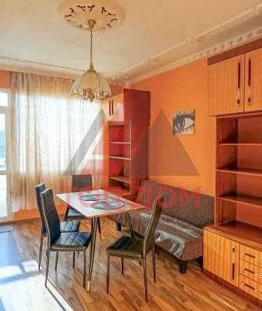 Дава се под наем Тристаен апартамент в Варна, Левски - 80 кв.м за 500 € - Снимка #1