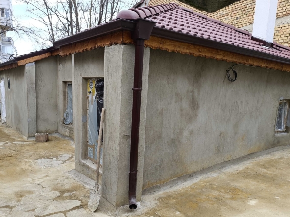 Дава се под наем Къща в Варна, Левски - 60 кв.м за 448.8 € - Снимка #1