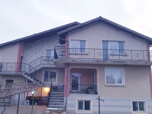 Къща в с. Генерал Киселово, Област Варна - 547 кв.м за 238 €/кв.м - Снимка #1