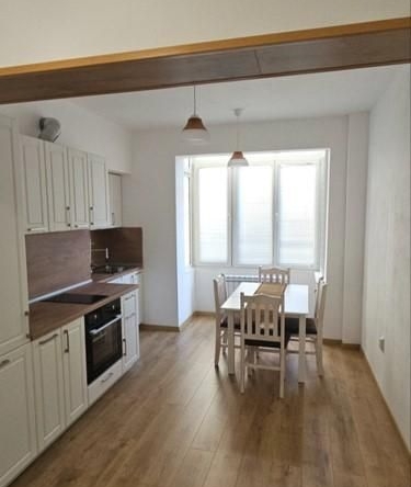 Дава се под наем Двустаен апартамент в София, Център - 46 кв.м за 796.62 € - Снимка #1