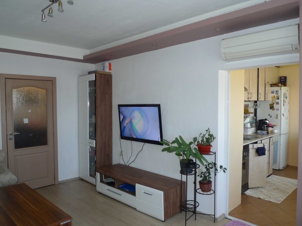 Дава се под наем Тристаен апартамент в София, Люлин 5 - 87 кв.м за 510 € - Снимка #1