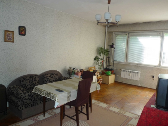 Тристаен апартамент в София, Дианабад - 75 кв.м за 2384 €/кв.м - Снимка #1