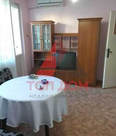 Дава се под наем Тристаен апартамент в Варна, Център - 65 кв.м за 510 € - Снимка #1