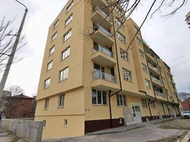 Дава се под наем Гараж / Паркомясто в Русе, Цветница - 20 кв.м за 66.3 € - Снимка #1