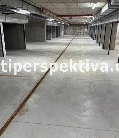 Гараж / Паркомясто в Пловдив, Кючук Париж - 30 кв.м за 1200 €/кв.м - Снимка #1