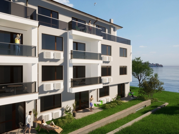 Тристаен апартамент в Бургас, Център - 95 кв.м за 1095 €/кв.м - Снимка #1