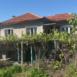 Къща в с. Главиница, Област Пазарджик - 200 кв.м за 383 €/кв.м - Снимка #1