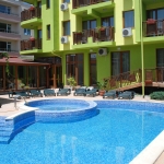 Хотел в Хисаря - 1000 кв.м за 485 €/кв.м - Снимка #1