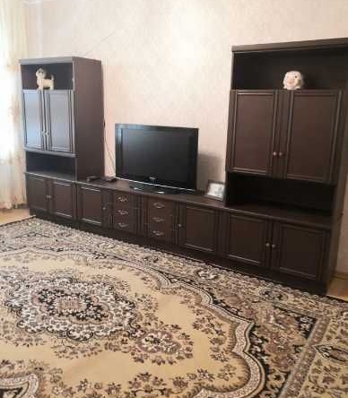 Дава се под наем Тристаен апартамент в Пловдив, Каменица 1 - 90 кв.м за 336.6 € - Снимка #1