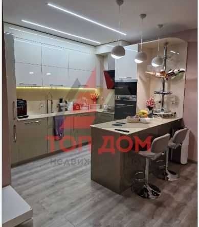 Четиристаен апартамент в Варна, Победа - 172 кв.м за 3344 €/кв.м - Снимка #1