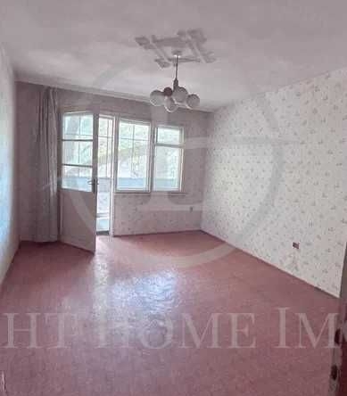 Дава се под наем Тристаен апартамент в Пловдив, Център - 109 кв.м за 165999 € - Снимка #1