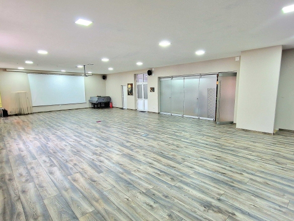 Дава се под наем Зала за събития в София, Център -  кв.м за 69.36 € - Снимка #1