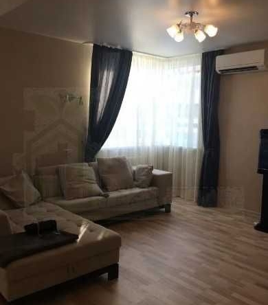 Дава се под наем Двустаен апартамент в Пловдив, Въстанически - 65 кв.м за 265.2 € - Снимка #1