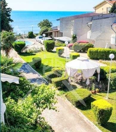 Хотел в с. Равда, Област Бургас - 360 кв.м за 706 €/кв.м - Снимка #1