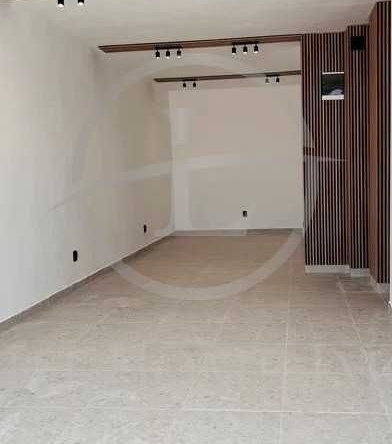 Магазин в Пловдив, Христо Смирненски - 57 кв.м за 1676 €/кв.м - Снимка #1