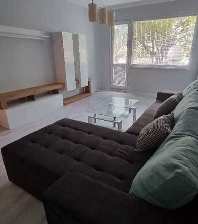 Дава се под наем Тристаен апартамент в София, Младост 2 - 90 кв.м за 816 € - Снимка #1