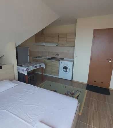 Дава се под наем Едностаен апартамент в Несебър - 33 кв.м за 150 € - Снимка #1