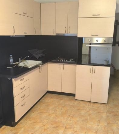 Дава се под наем Двустаен апартамент в Пловдив, Център - 65 кв.м за 408 € - Снимка #1