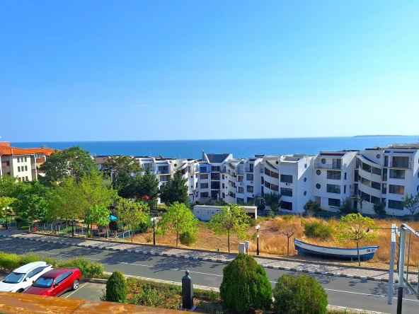 Двустаен апартамент в к.к. Слънчев бряг - 85 кв.м за 1353 €/кв.м - Снимка #1