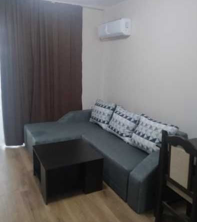 Дава се под наем Двустаен апартамент в Пловдив, Остромила - 65 кв.м за 204 € - Снимка #1
