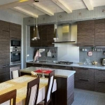 Дава се под наем Тристаен апартамент в Пловдив, Беломорски - 88 кв.м за 275.4 € - Снимка #1